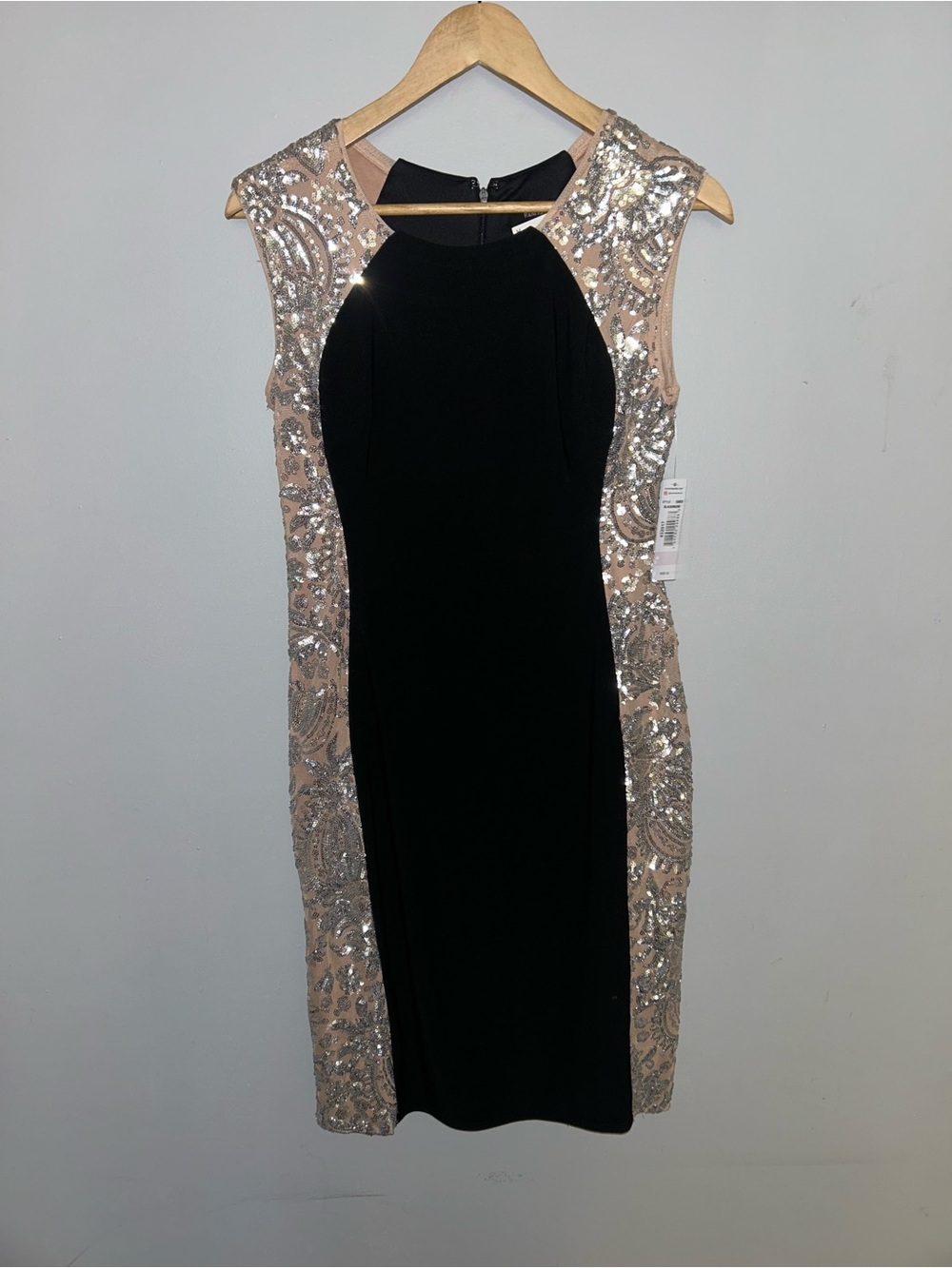 R&M Richards Black & Nude Sequin-Accent Midi Dress